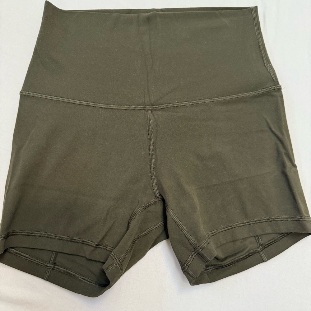 Lululemon align shorts in 2” inseam